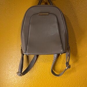 Maylea small Gray Leather Backpack